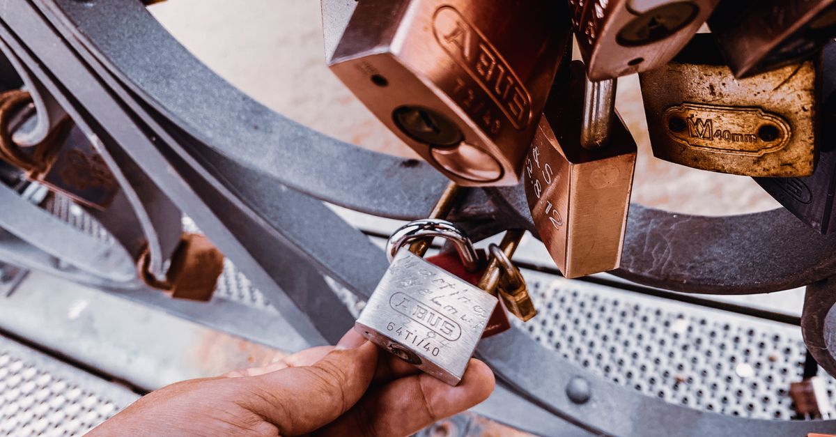 locksmith shop keys — Tustin CA Locksmith