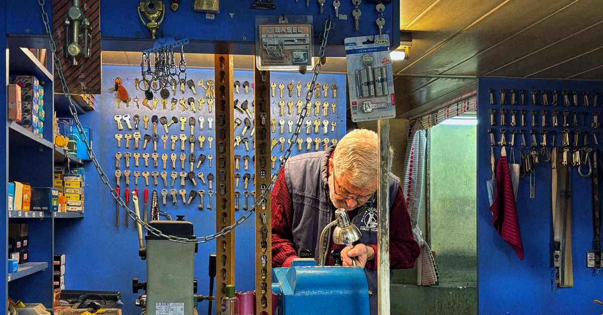 What to Ask Before Hiring a Locksmith — and Why Verification Matters — Tustin CA Locksmith